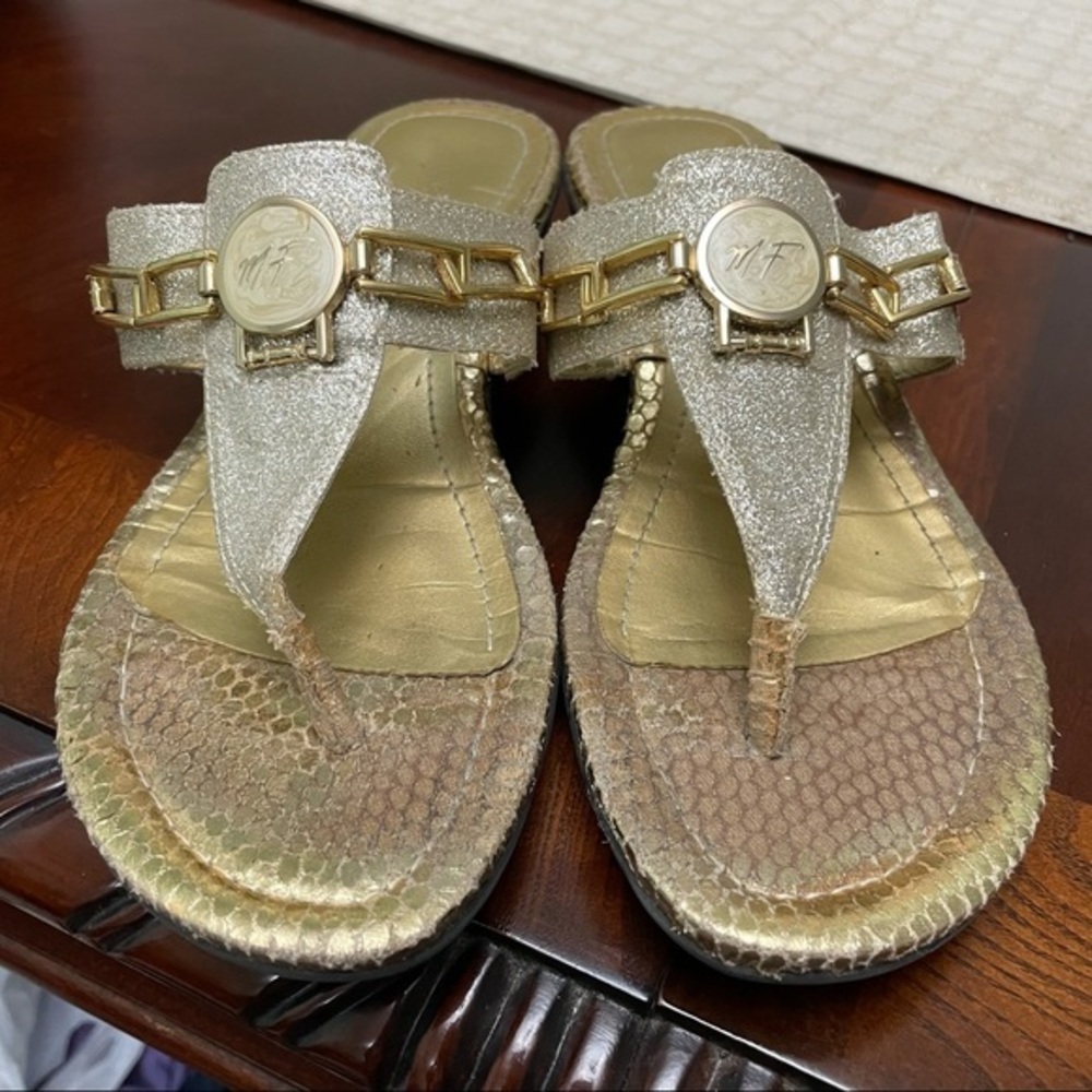Marc Fisher Amina Thong Sandals Size 8.5